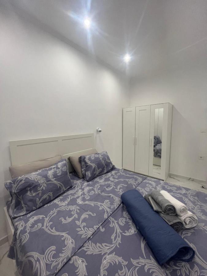 White Apartment Atena Exterior foto