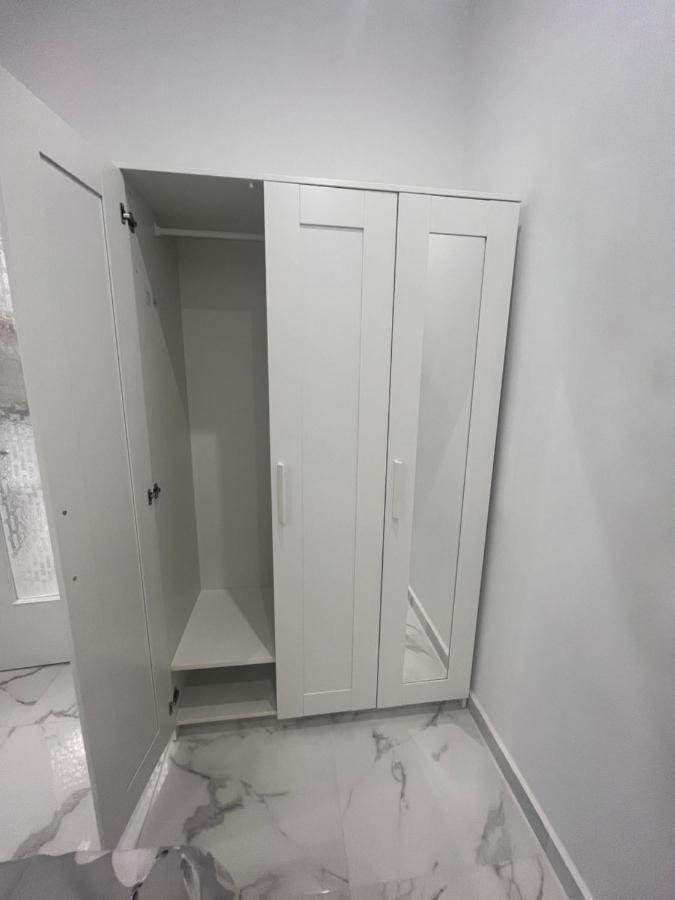 White Apartment Atena Exterior foto