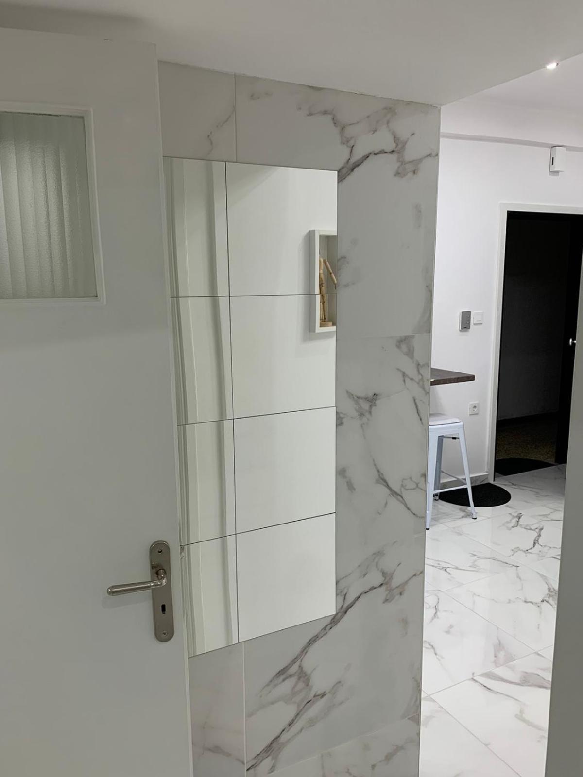 White Apartment Atena Exterior foto